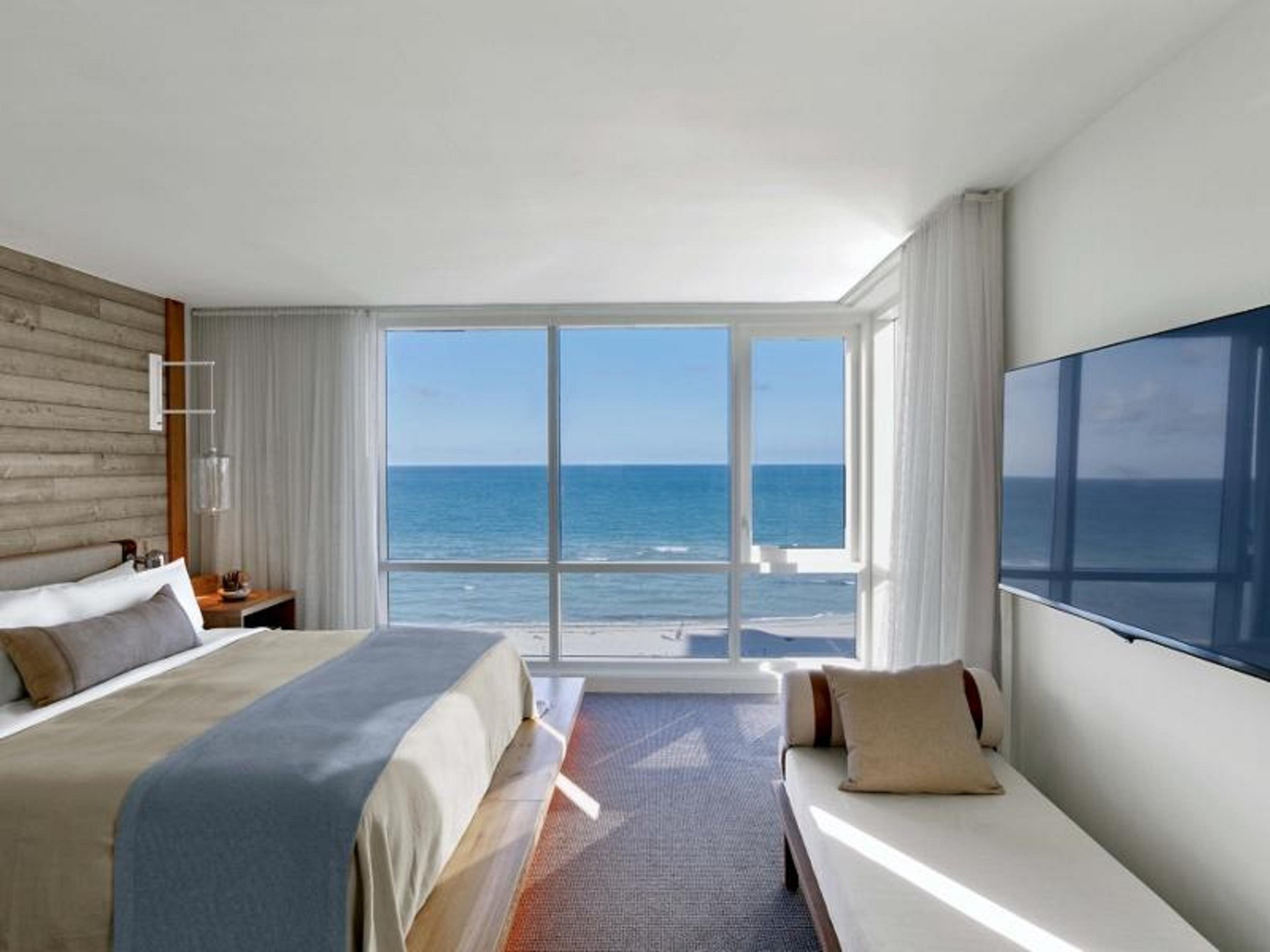 南海滩1号酒店 迈阿密海滩 外观 照片 A bedroom at the W South Beach