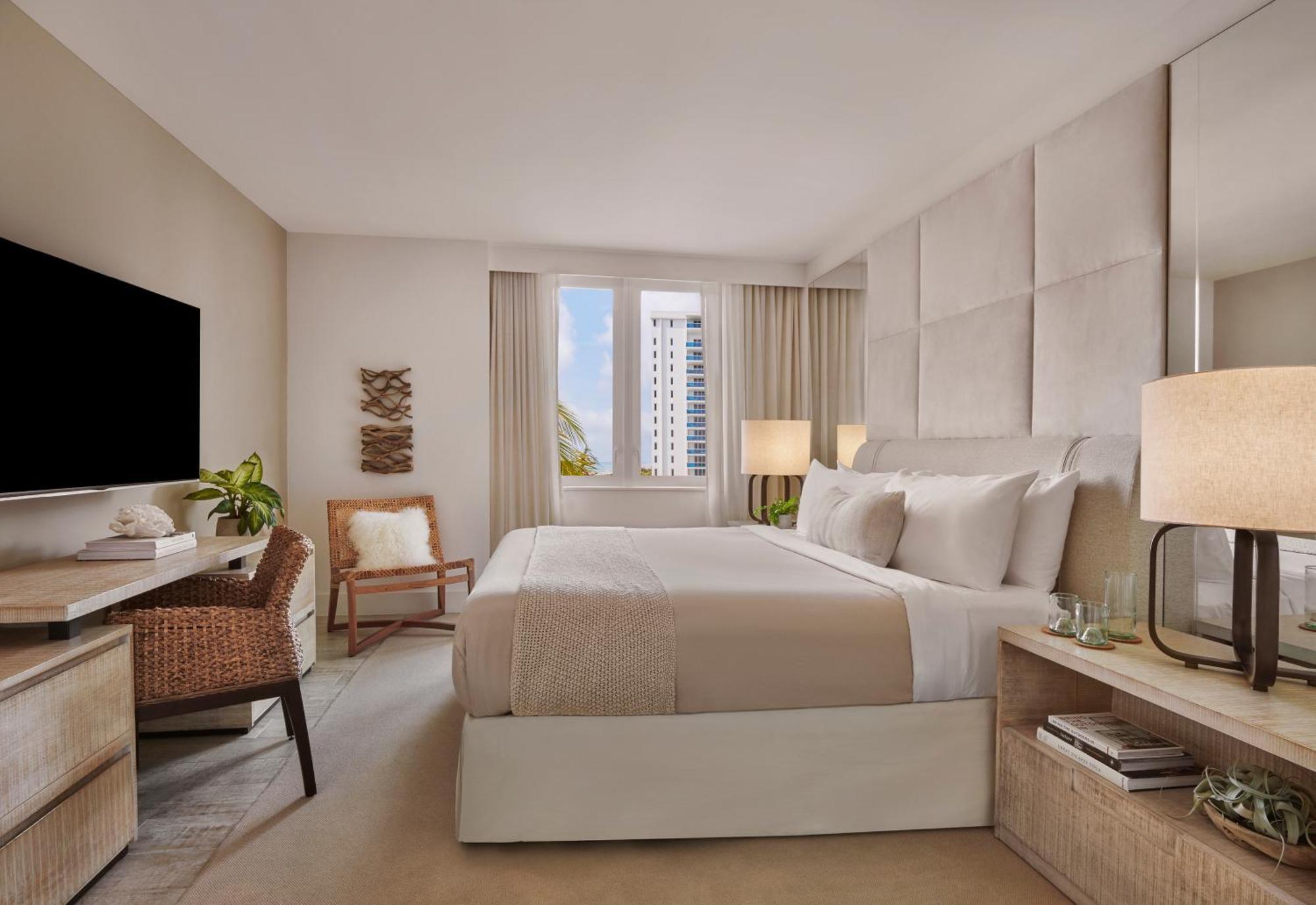 南海滩1号酒店 迈阿密海滩 外观 照片 A bedroom at the Four Seasons Miami